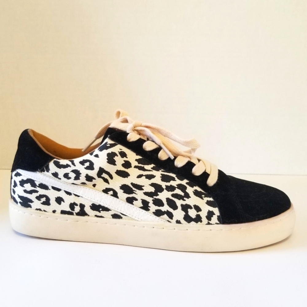 White Raven Women's Black Cheetah Sneakers. Size 7.5